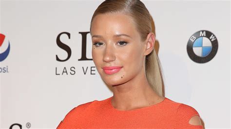 iggy azalea sez tape